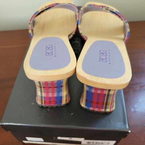 NWT BCBG Maxazria randbow snake skin wedge sandal heel with box size 8 - Picture 6 of 9